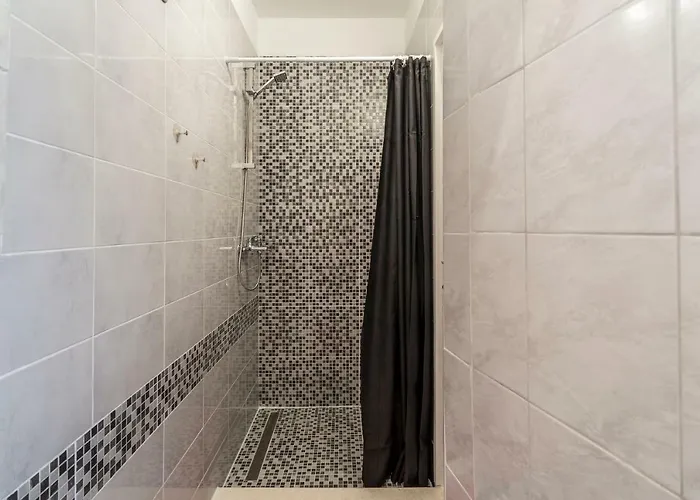 アパート Old Town Tower